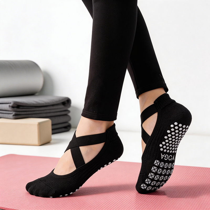 Yoga Fitness Dance - Women Non-Slip Yoga Socks Silicone Indoor